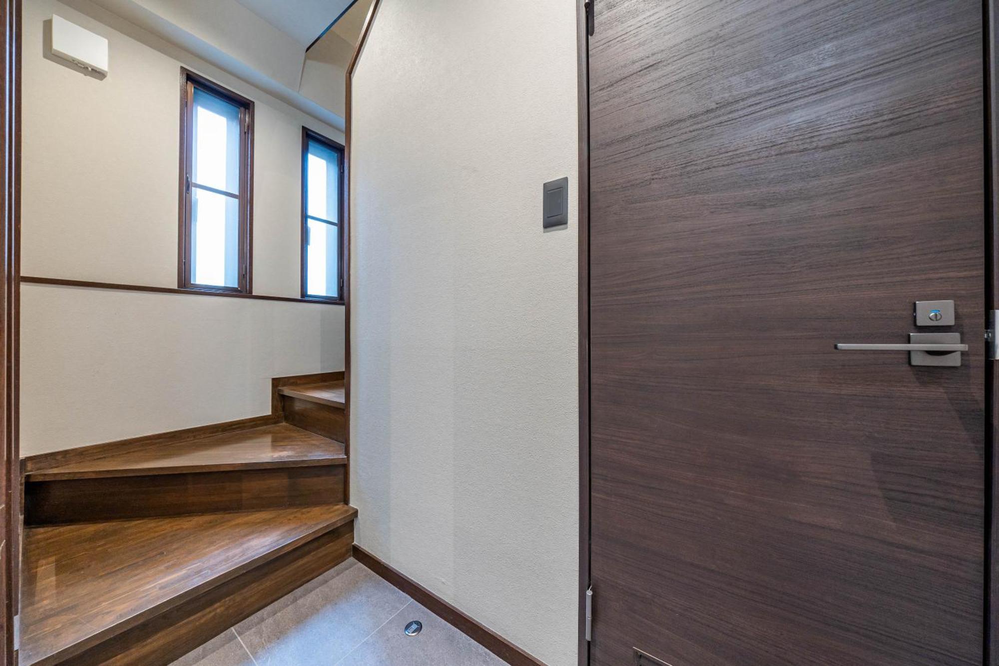 Bijou Suites Dapper Osaka Bagian luar foto