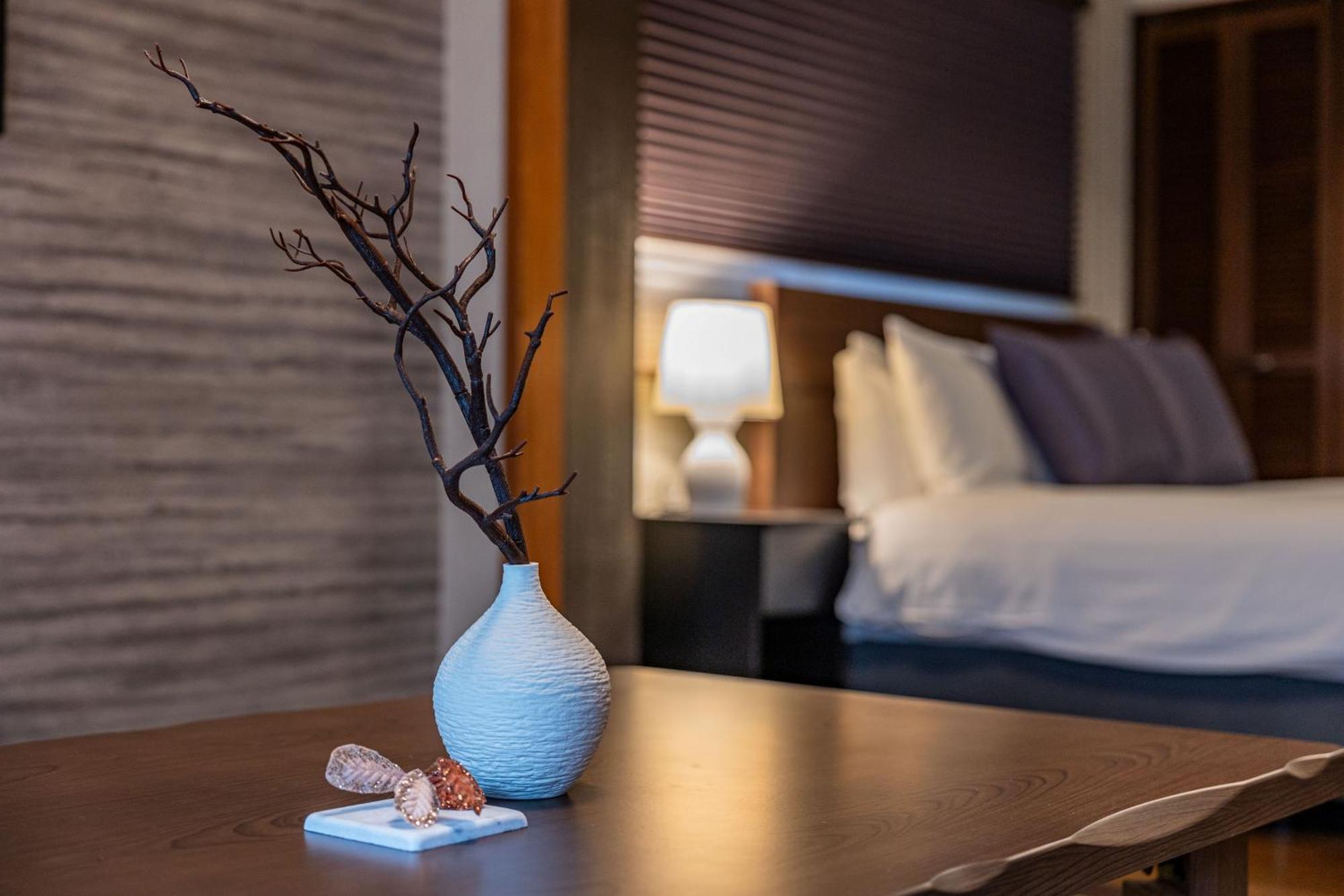 Bijou Suites Dapper Osaka Bagian luar foto